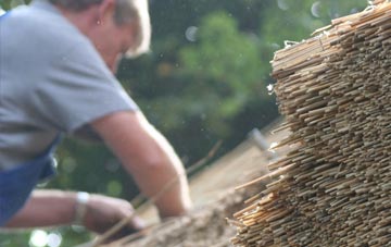 professional Olmstead Green thatchers